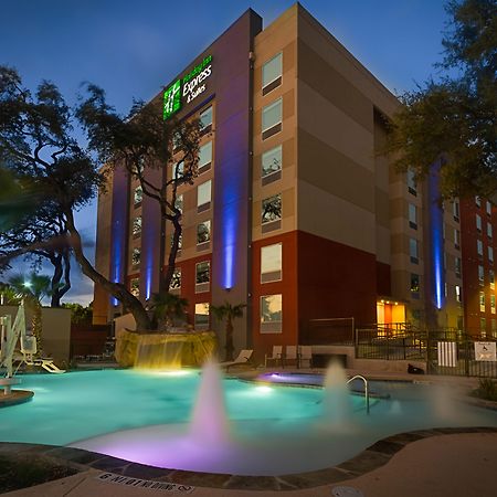 Holiday Inn Express & Suites San Antonio Medical - Six Flags By Ihg Dış mekan fotoğraf